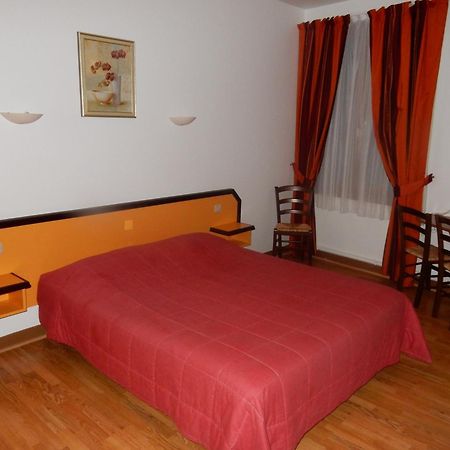 Logis Hotel Saint-Hubert Cour-Cheverny Room photo